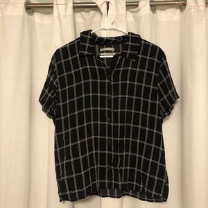 UO Windowpane Button-Down Short Sleeve Blouse